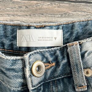 ZARA Faded Blue Denim Jeans with Contrast Stitching